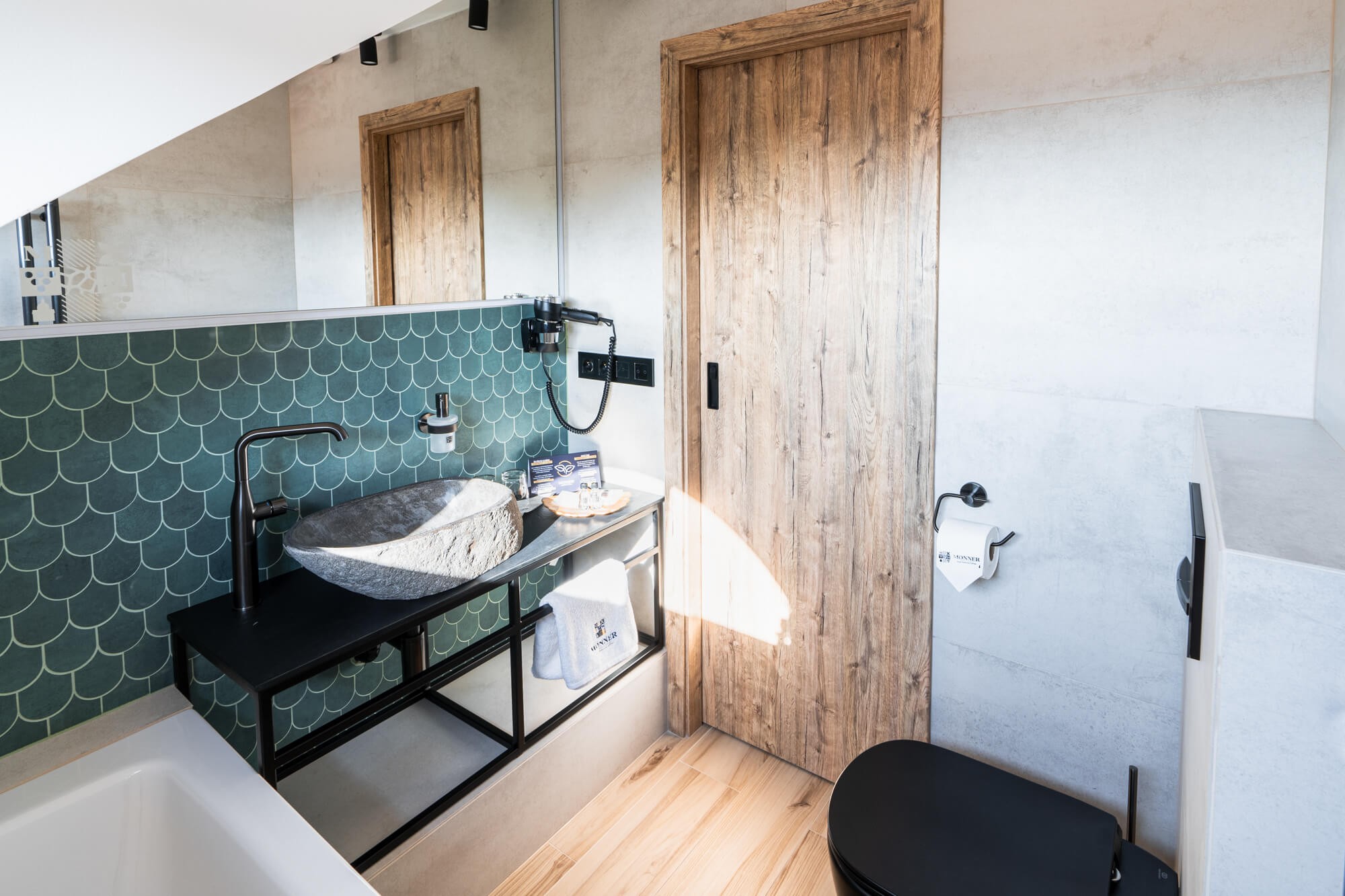 Turold – attic double room with a designer bathroom – photo 2